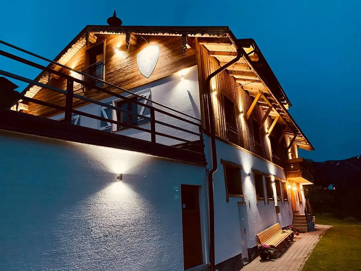 Alm Seasons Premium Chalet & Studios Saalbach-Hinterglemm Privatunterkunft